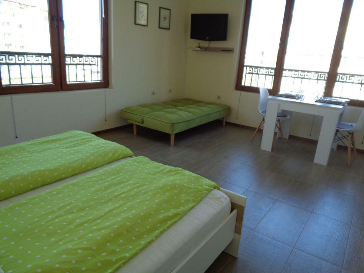 Apartamento Nereya Palace Studio Mona Pomorie Exterior foto