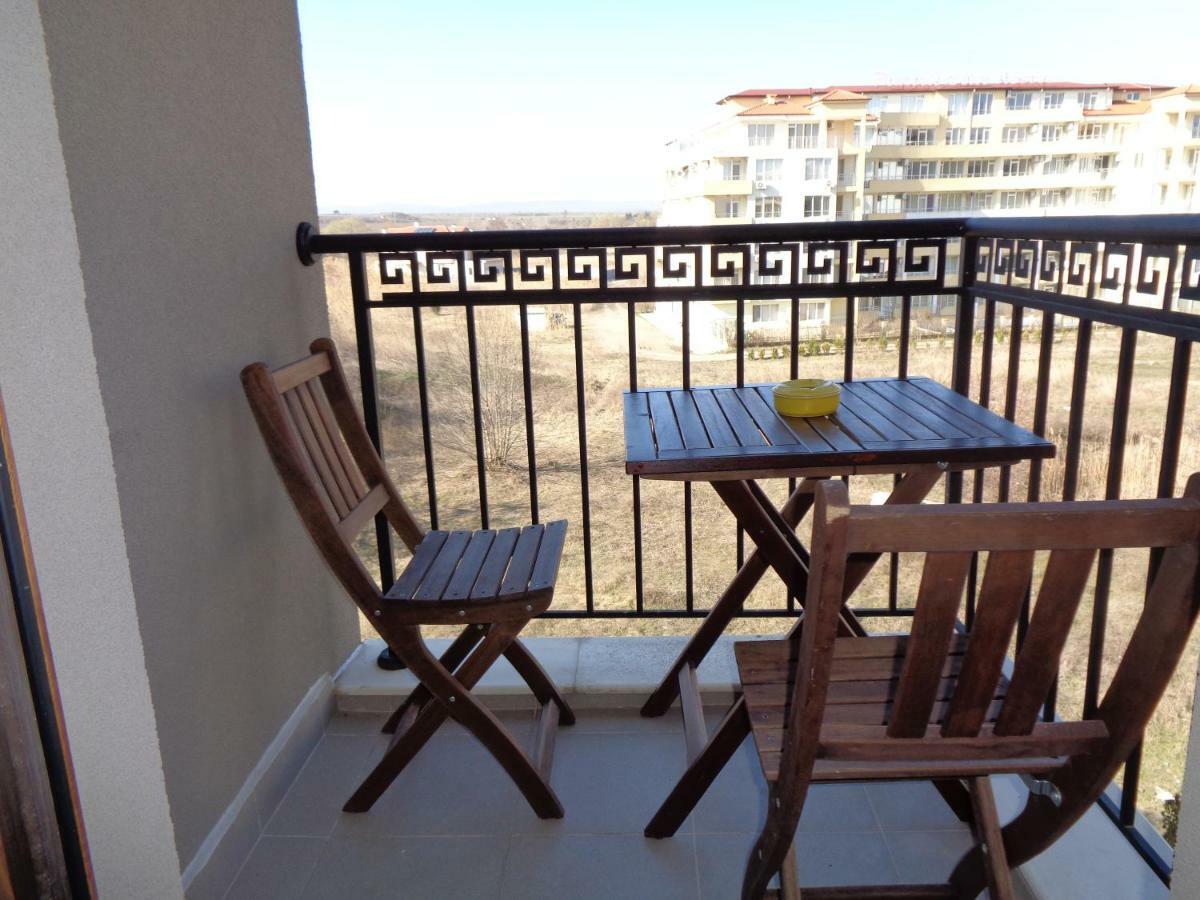 Apartamento Nereya Palace Studio Mona Pomorie Exterior foto
